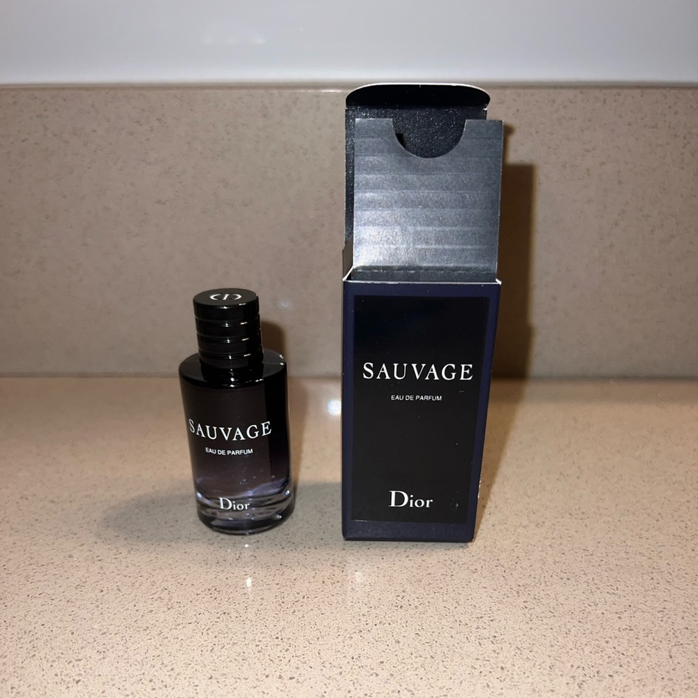 MENS DIOR PERFUME BRAND NEW IN BOX NEVER BEEN USED